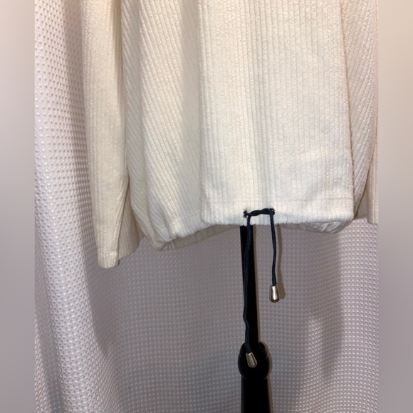 Women’s SHAN oversized cream/white very oversized sweater size Medium - Picture 6 of 16